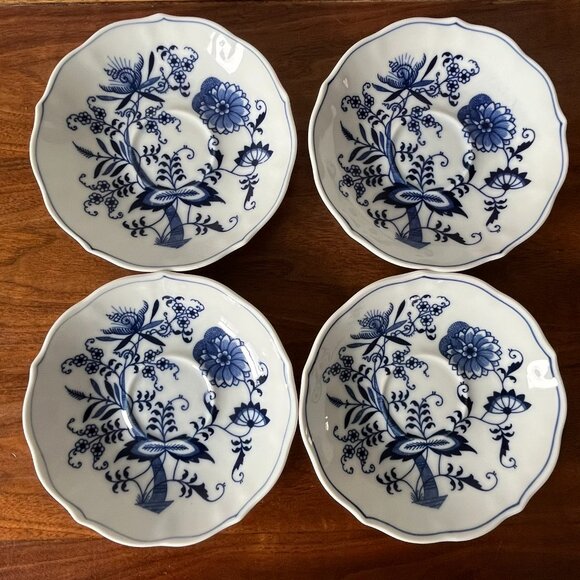 Set of 4 Blue Danube Tea Cups and Saucers Porcelain Onion Pattern Vintage Japan - Picture 5 of 9